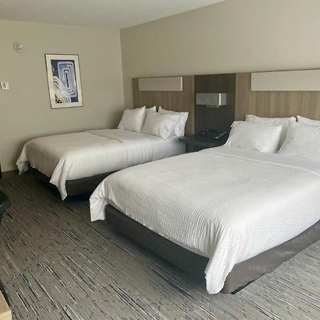 Holiday Inn Express & Suites Muskegon - Grand Haven By Ihg Екстер'єр фото