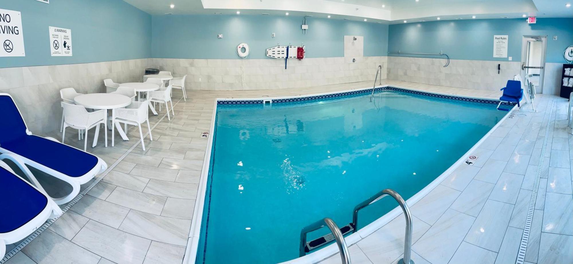 Holiday Inn Express & Suites Muskegon - Grand Haven By Ihg Екстер'єр фото