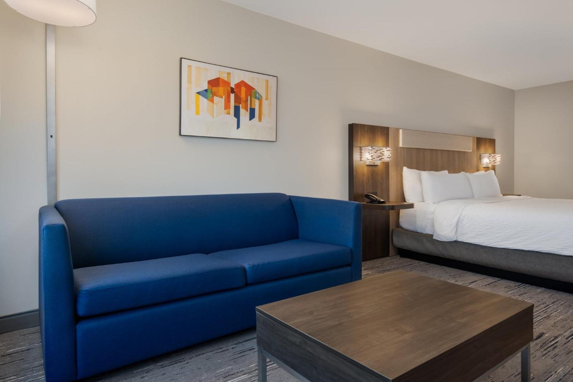 Holiday Inn Express & Suites Muskegon - Grand Haven By Ihg Екстер'єр фото