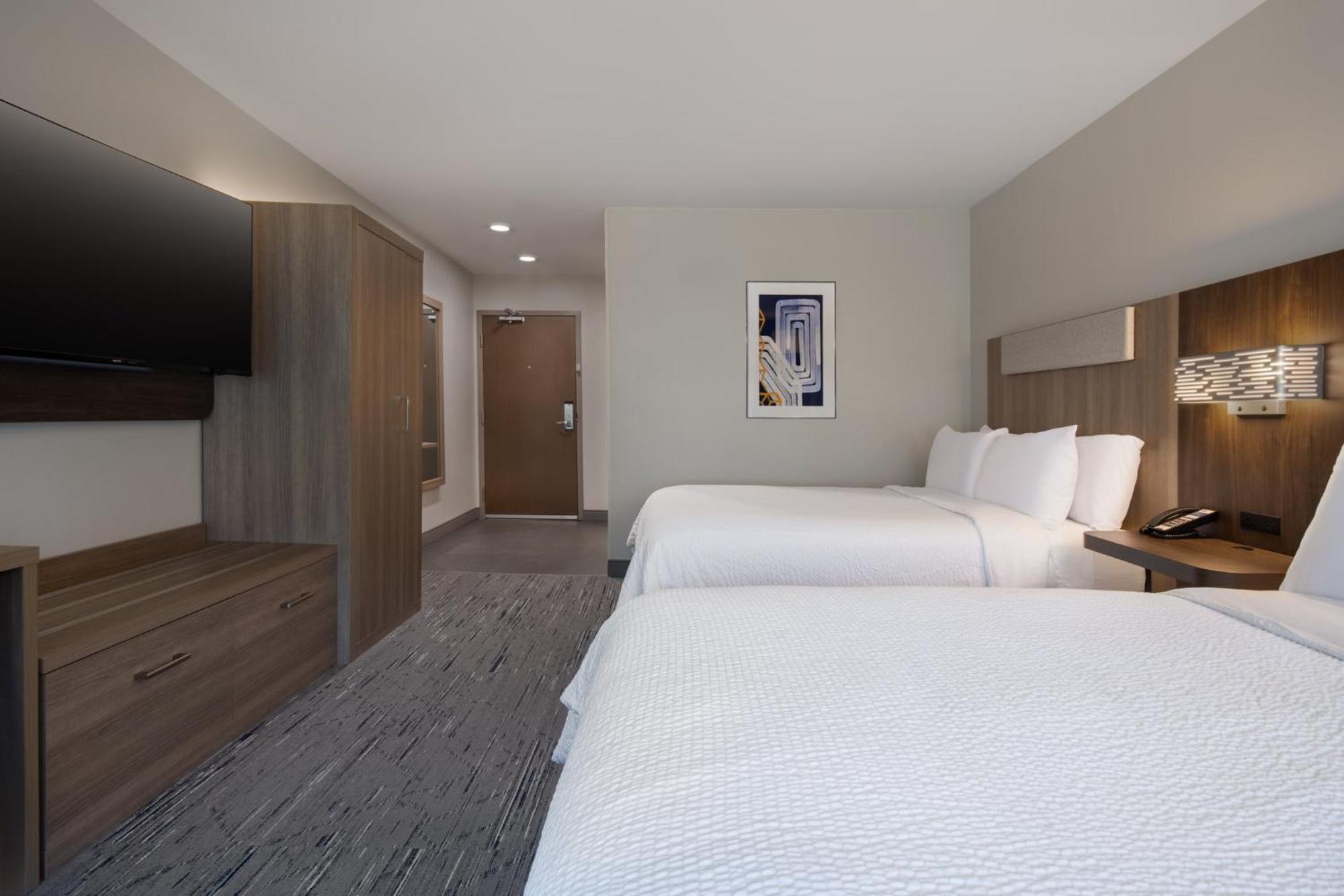 Holiday Inn Express & Suites Muskegon - Grand Haven By Ihg Екстер'єр фото